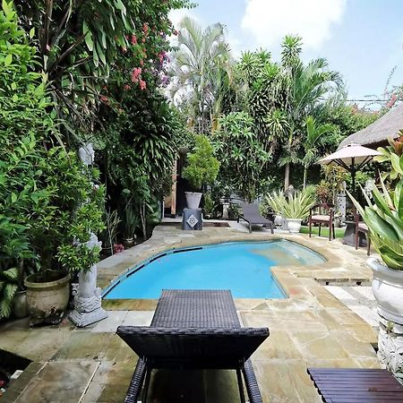 Villa Riddi Seminyak Buitenkant foto